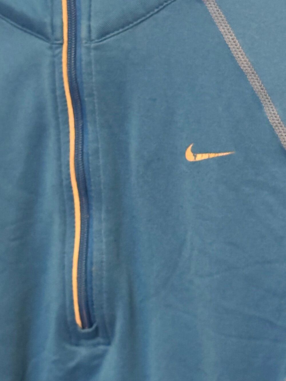 Nike Brand, Long-Sleeve Dri-Fit Blue Shirt, Women’s (0-2) XS Athletic Clothing - Picture 4 of 12